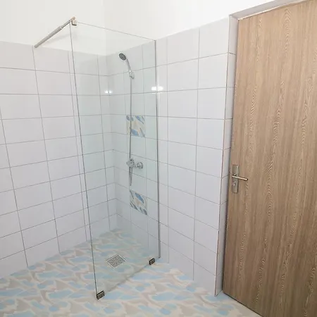 Atlantis Boutique Отель