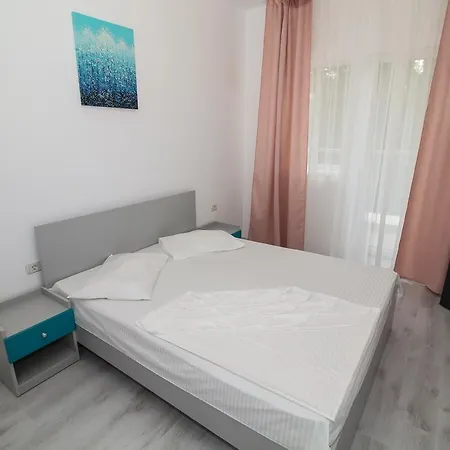 Atlantis Boutique Эфорие Норд