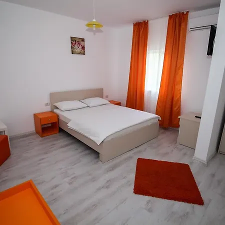 Отель Atlantis Boutique 3*